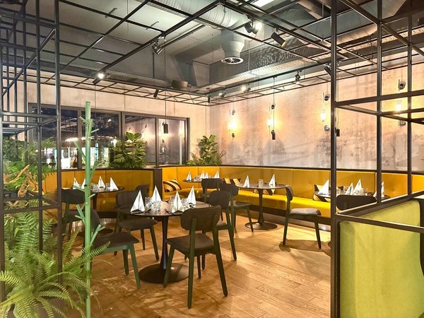 Alberts Treibhaus - das Restaurant im Industrial Chic in Dessau 
