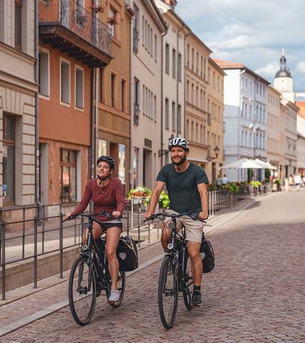Radfahrer in der Wittenberger Altstadt