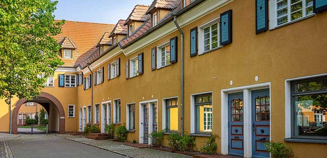 Werkssiedlung Piesteritz mit Torbogen