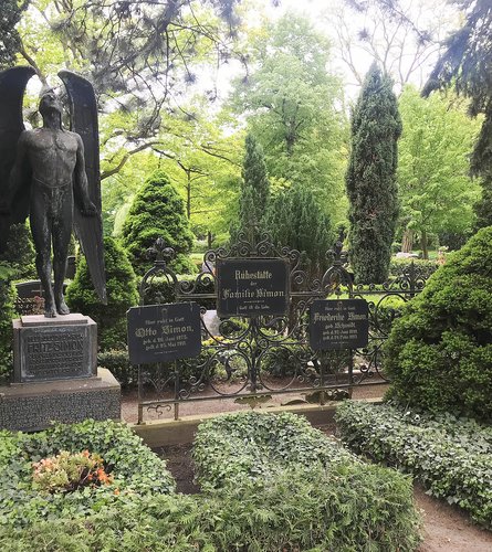 Historischer Friedhof an der Dresdener Straße