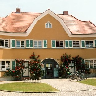 Torhaus in der Piesteritzer Werkssiedlung