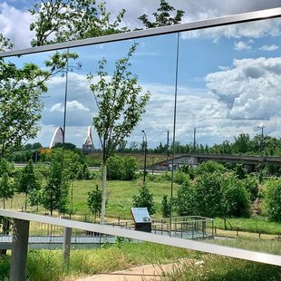 Spielelemente auf dem Bunkerberg