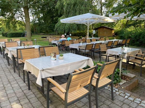 Biergarten des Restaurants Luther Birke