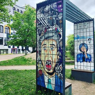 Außenbereich der Hundertwasserschule