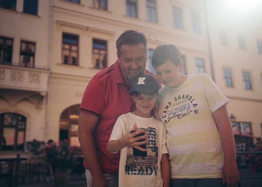 Vater mit Söhnen mitt wittenwalk app