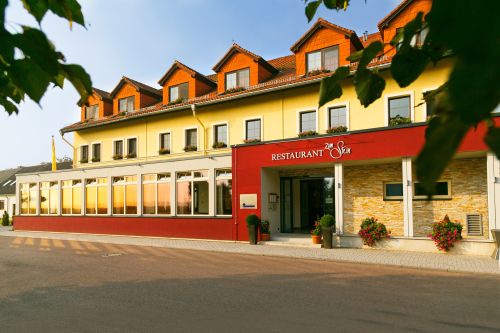 Außenansicht Ringhotel zum Stein